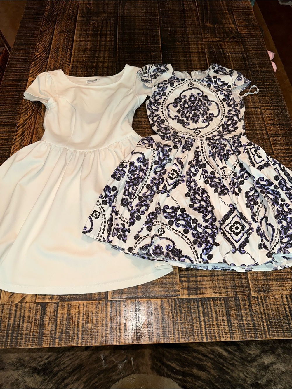 Xenia size 6 dresses lot of 2